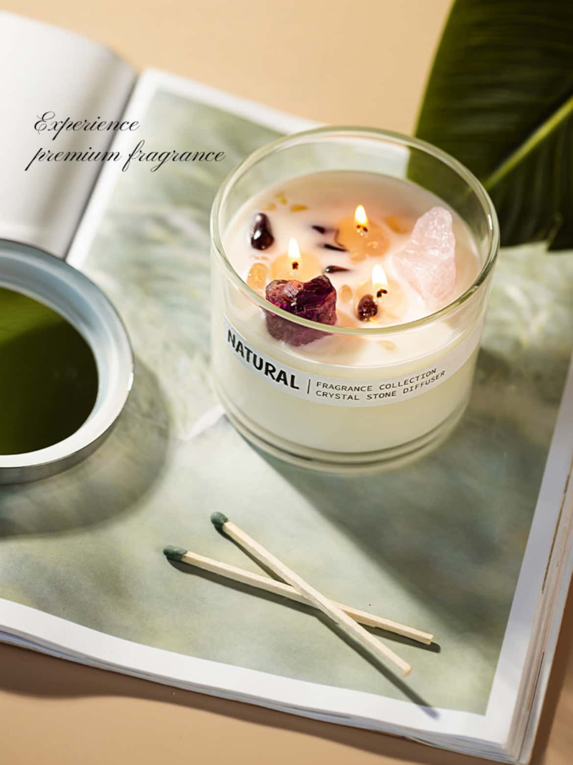 Lavender scented candle Product multi-angle display images