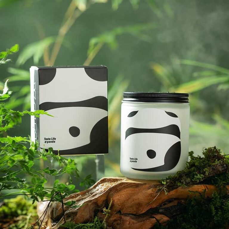 Study room energizing scented candle Main image